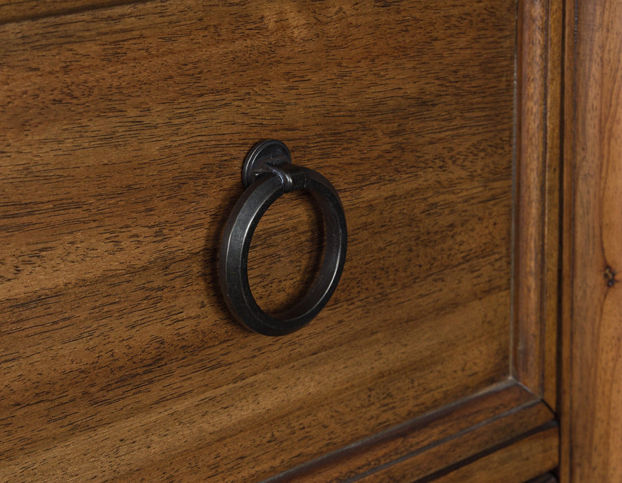 Chadworth Dresser