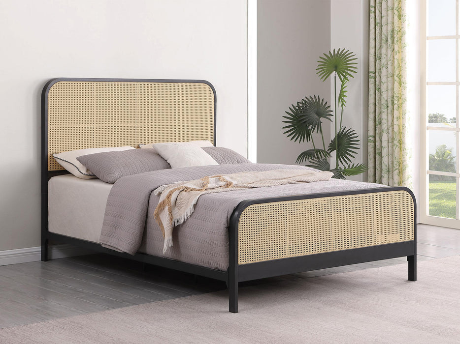 Lanewood Eastern King & Queen Bed Black & White