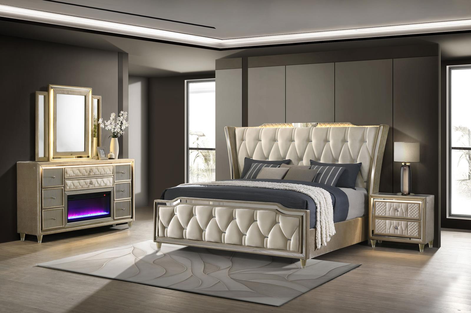 Lorient 4-piece Eastern King Bedroom Set Ivory and Camel