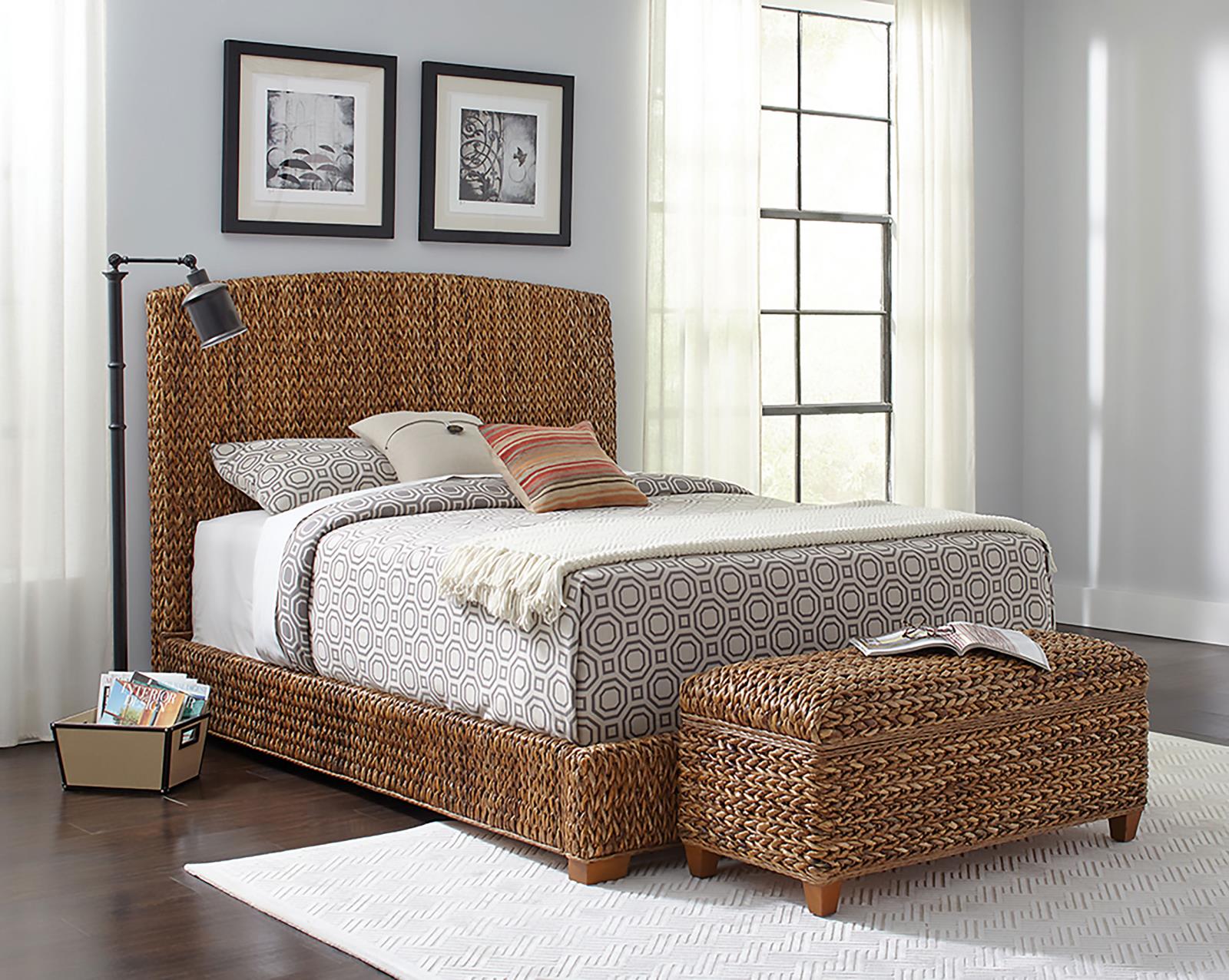 Laughton Banana Leaf California King Panel Bed Amber - Image 6