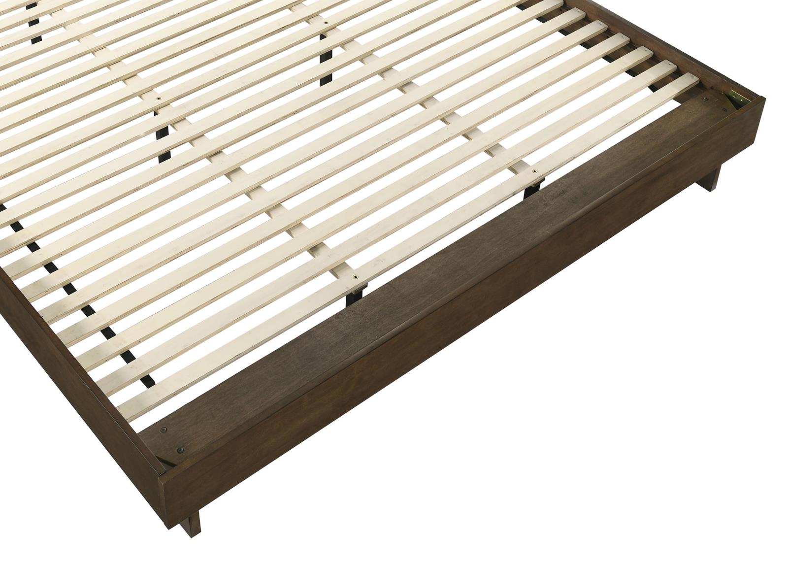 Glenwood 48-inch Eastern King Platform Panel Bed Warm Brown - Image 8
