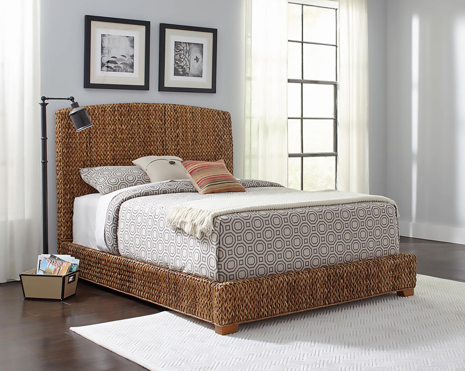 Laughton Banana Leaf Queen Panel Bed Amber - Image 5