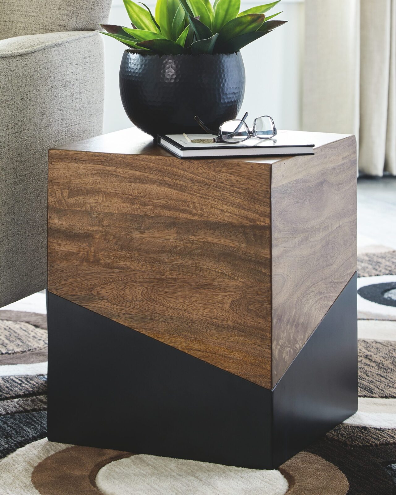 Trailbend - Accent Table - Brown / Gunmetal - Image 2