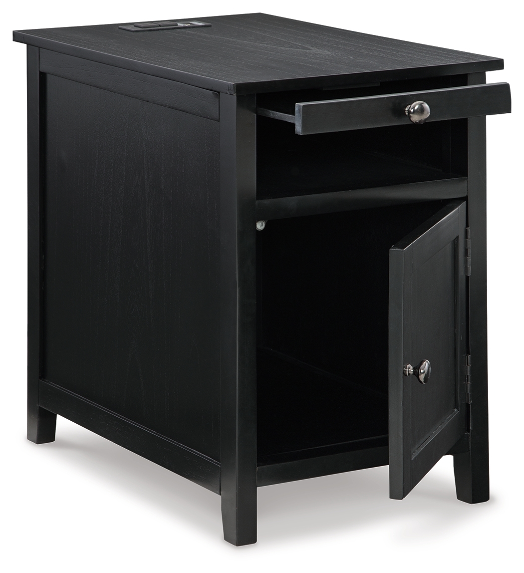 Treytown - Chair Side End Table - Image 6