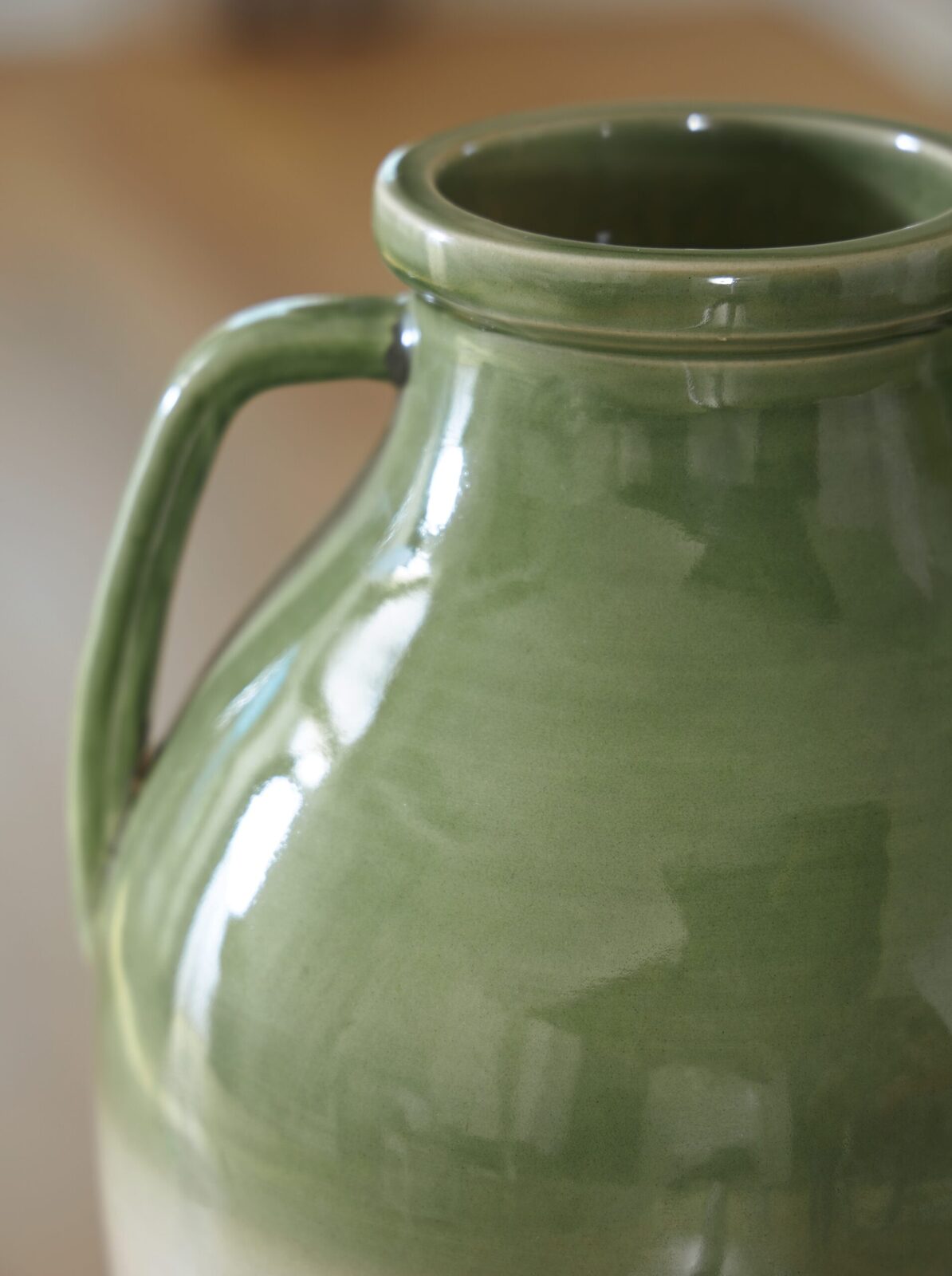 Andorbury - Vase - Green / Beige - Image 4