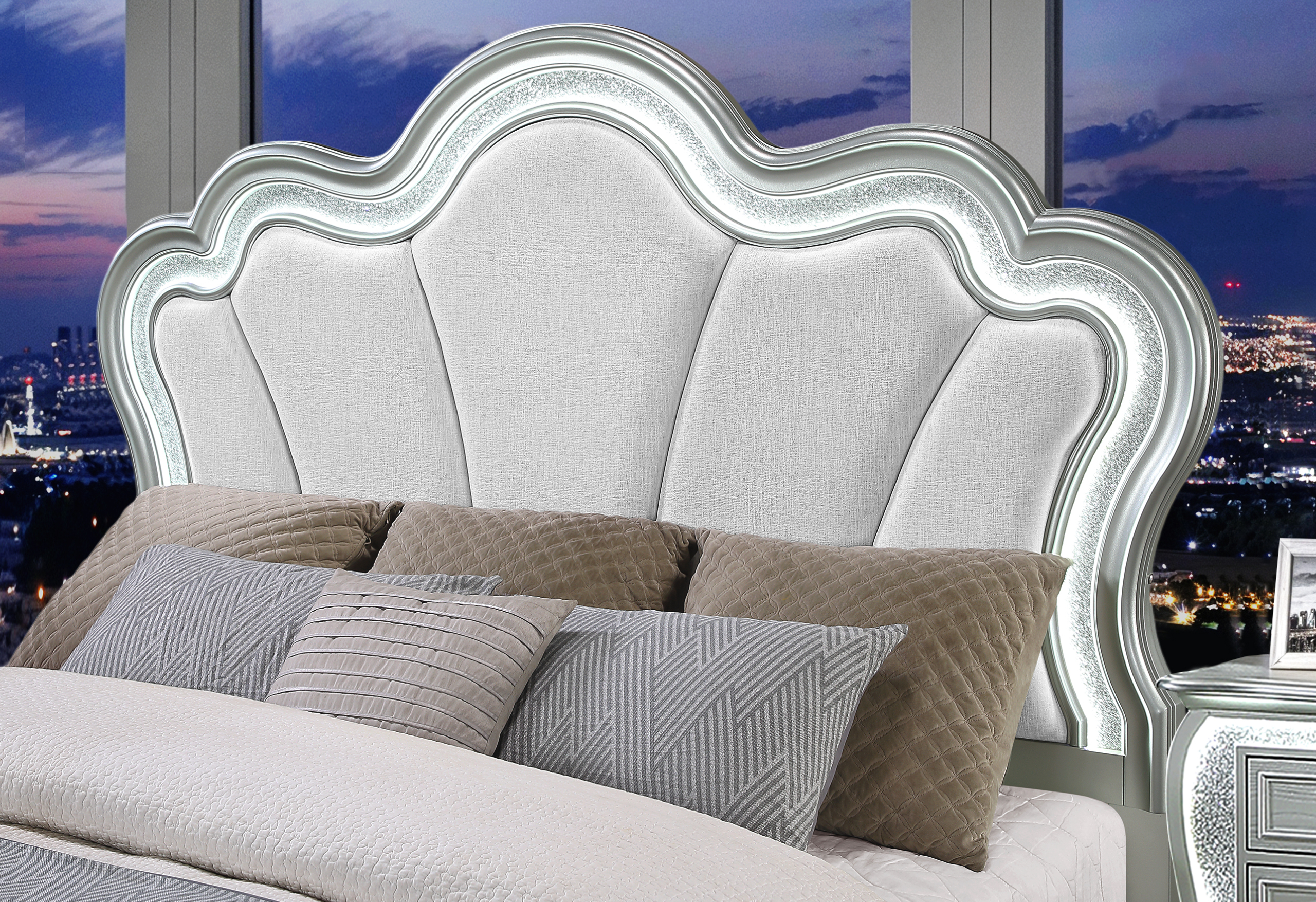 Aria - Bed With LED - Silver - Image 4