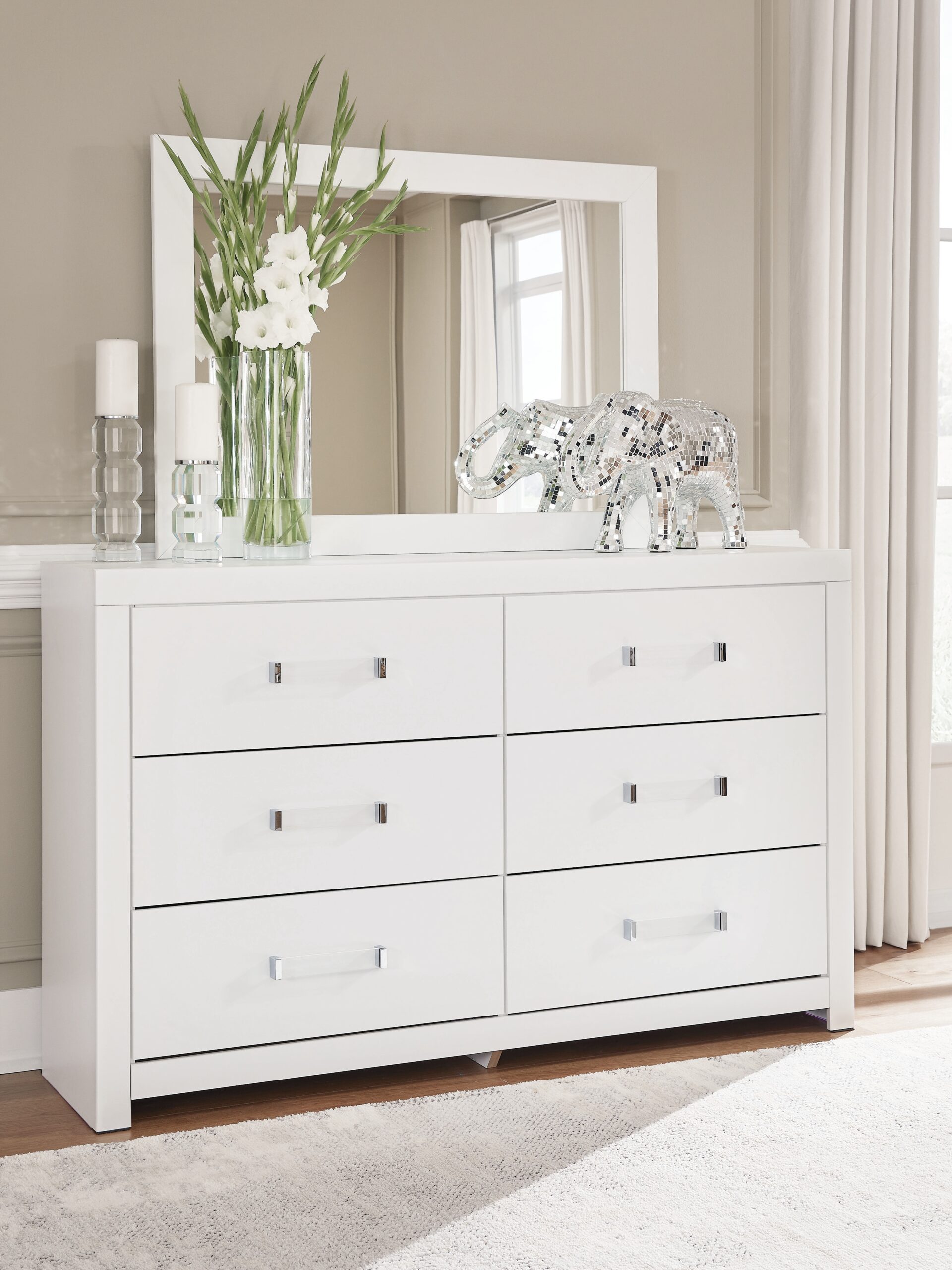 Maeling - Six Drawer Dresser - Image 14