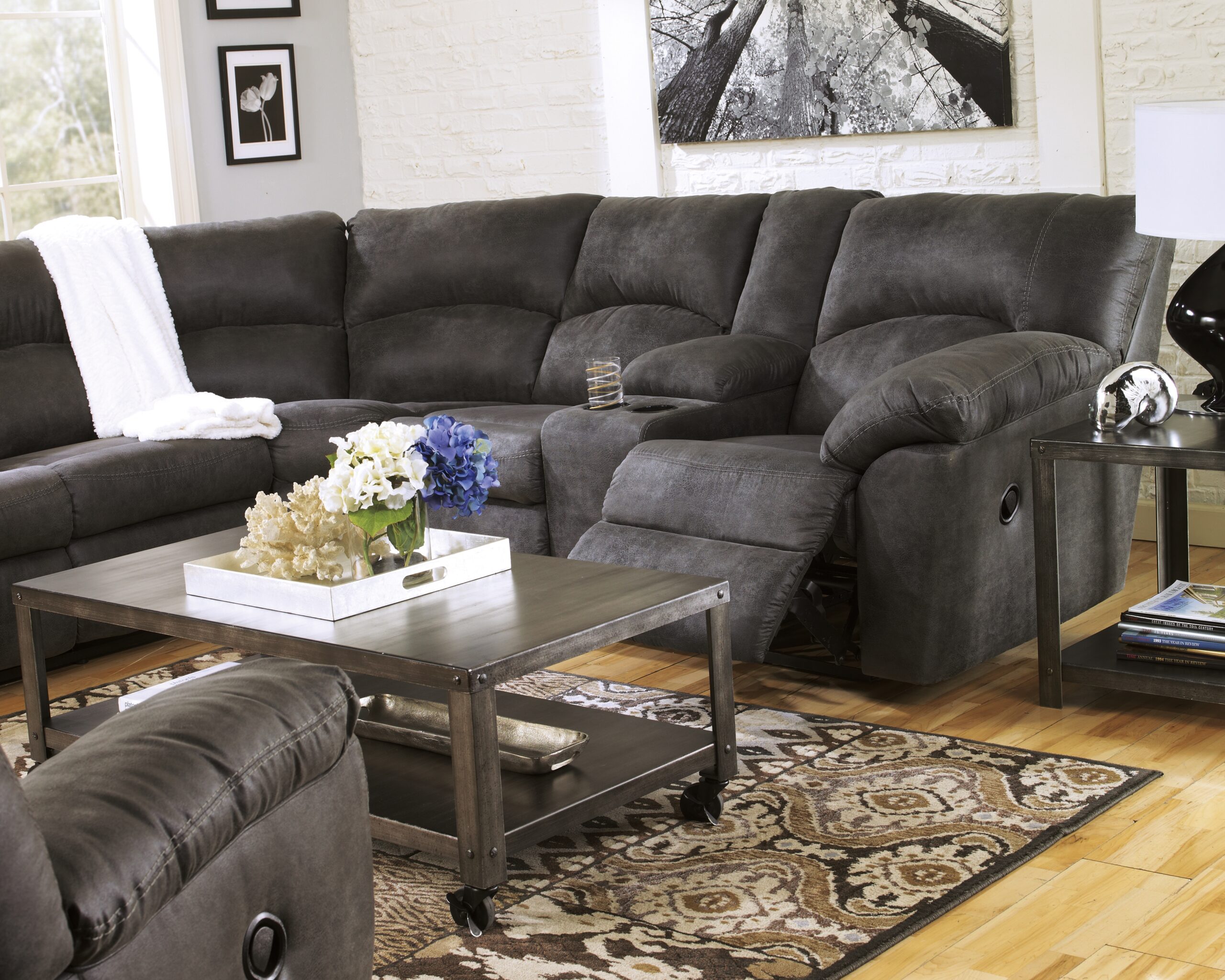 Tambo - Reclining Sectional - Image 4