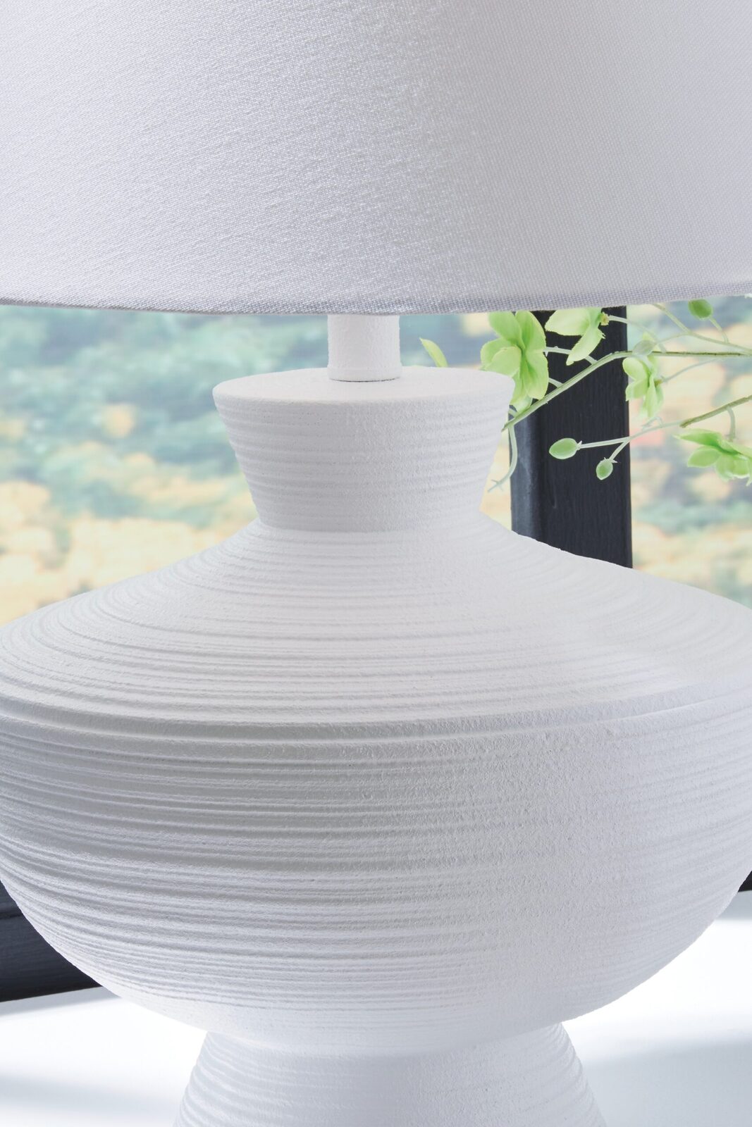Harelwood - Poly Table Lamp - White - Image 3