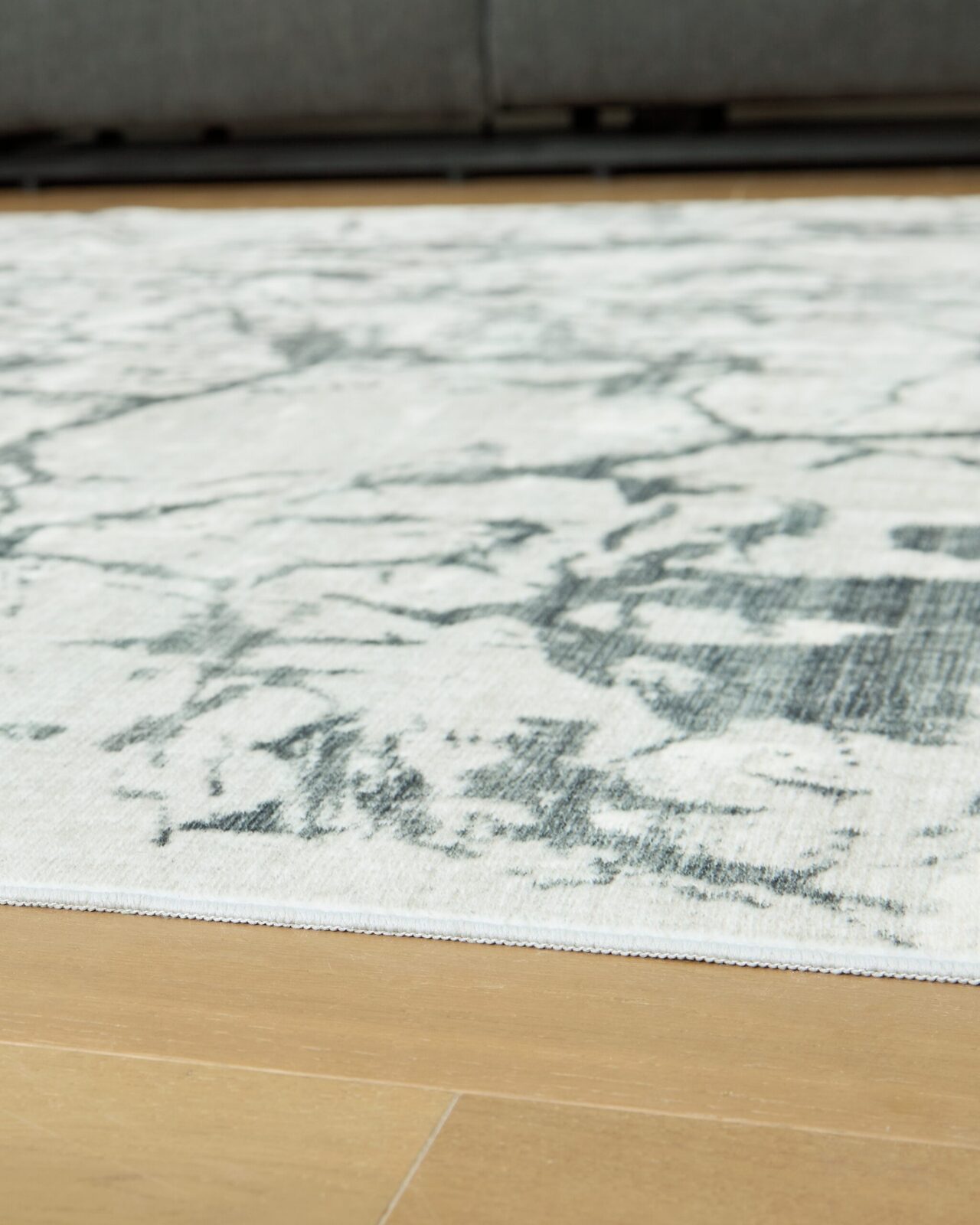 Tobinbury - Washable Rug - Image 4
