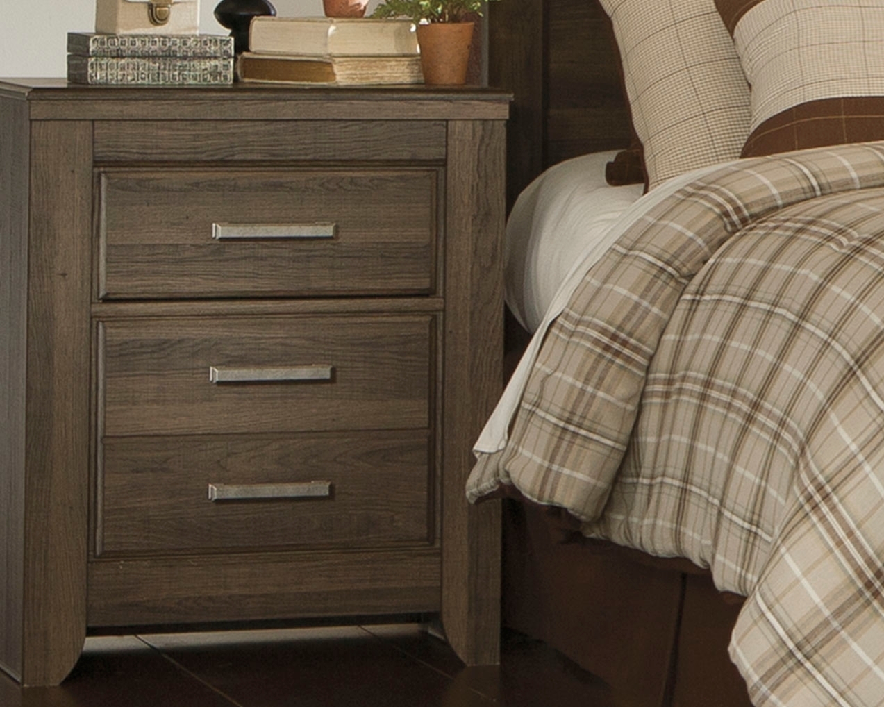 Juararo - Panel Bedroom Set - Image 10