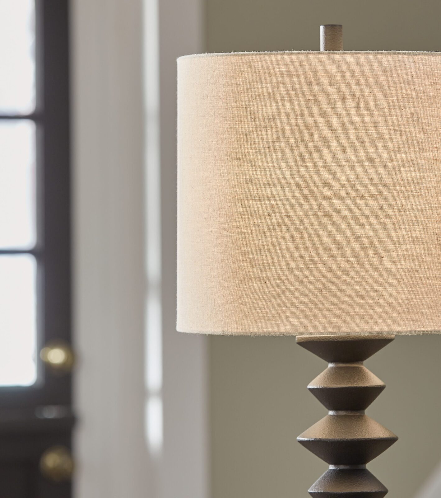 Luanndon - Poly Buffet Lamp - Black - Image 3