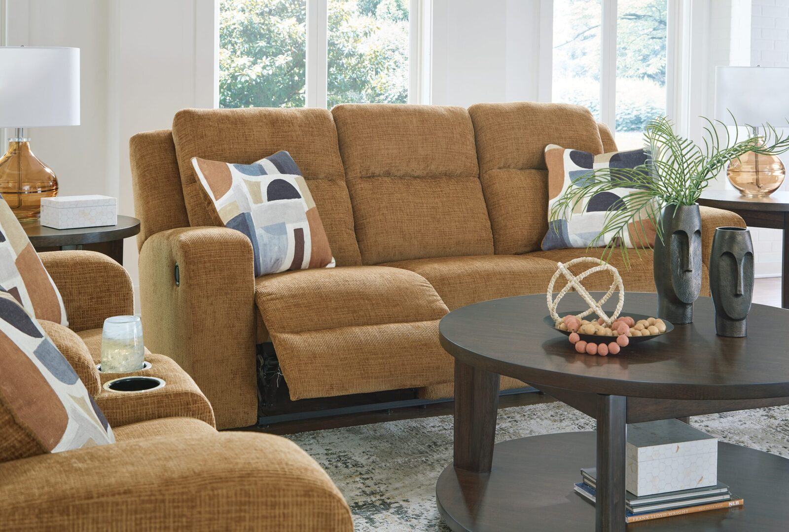Kanlow - Reclining Sofa - Image 7
