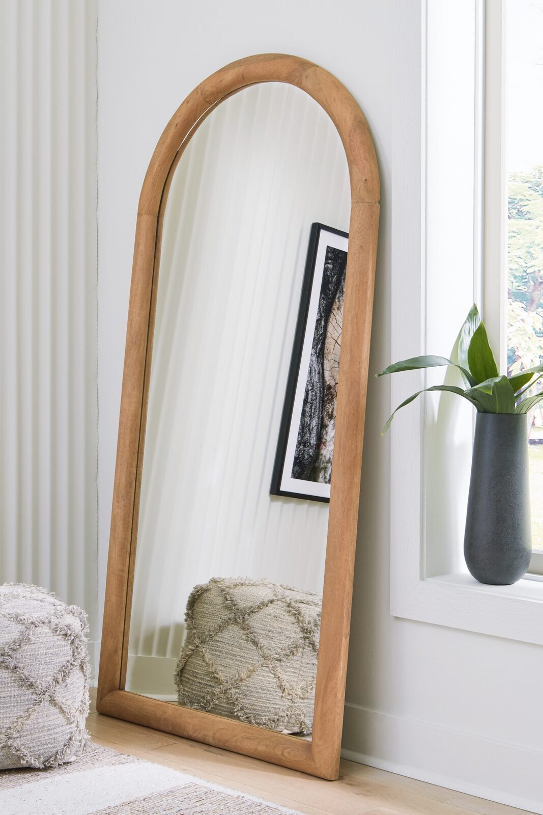 Dairville - Floor Mirror - Brown - Image 2