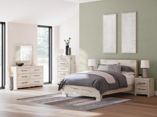Lawroy - Panel Bed