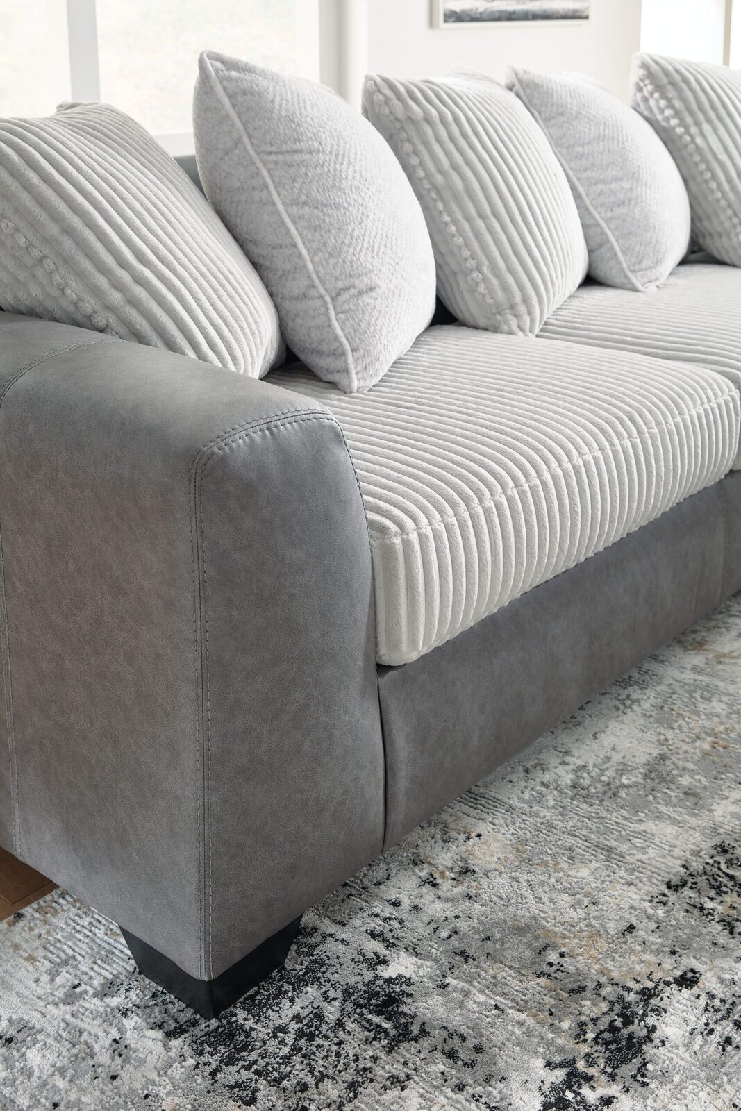 Clairette Court - Sectional - Image 4