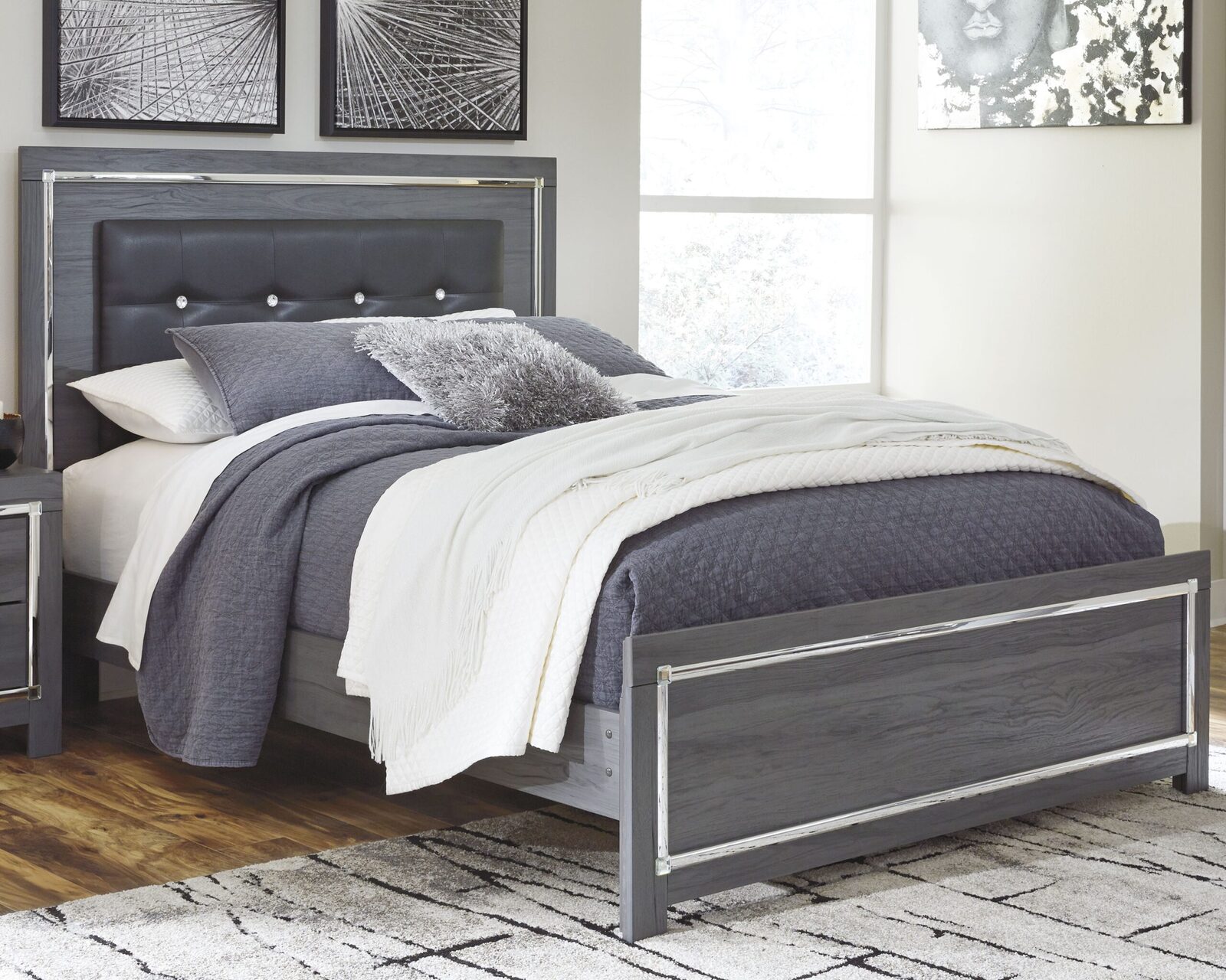 Lodanna - Panel Bedroom Set - Image 9