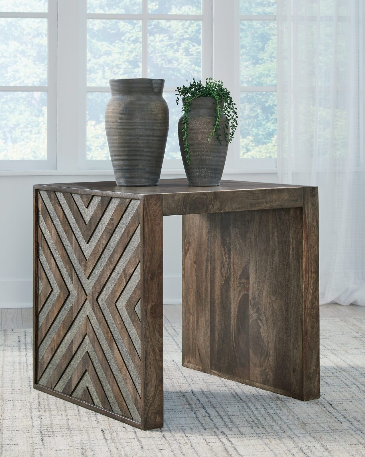 Dreggan - Square End Table - Brown - Image 2