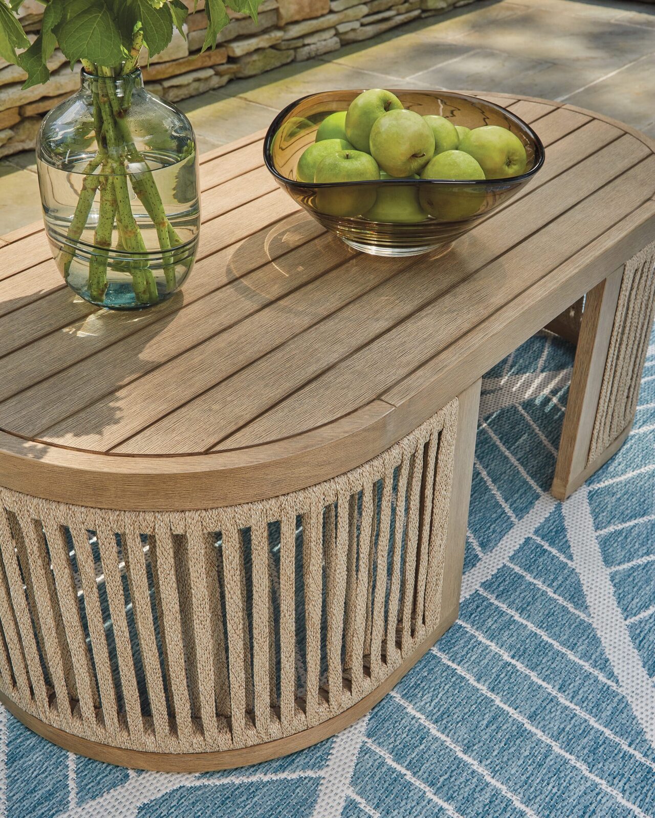 Serena Shores - Rectangular Cocktail Table - Beige - Image 5
