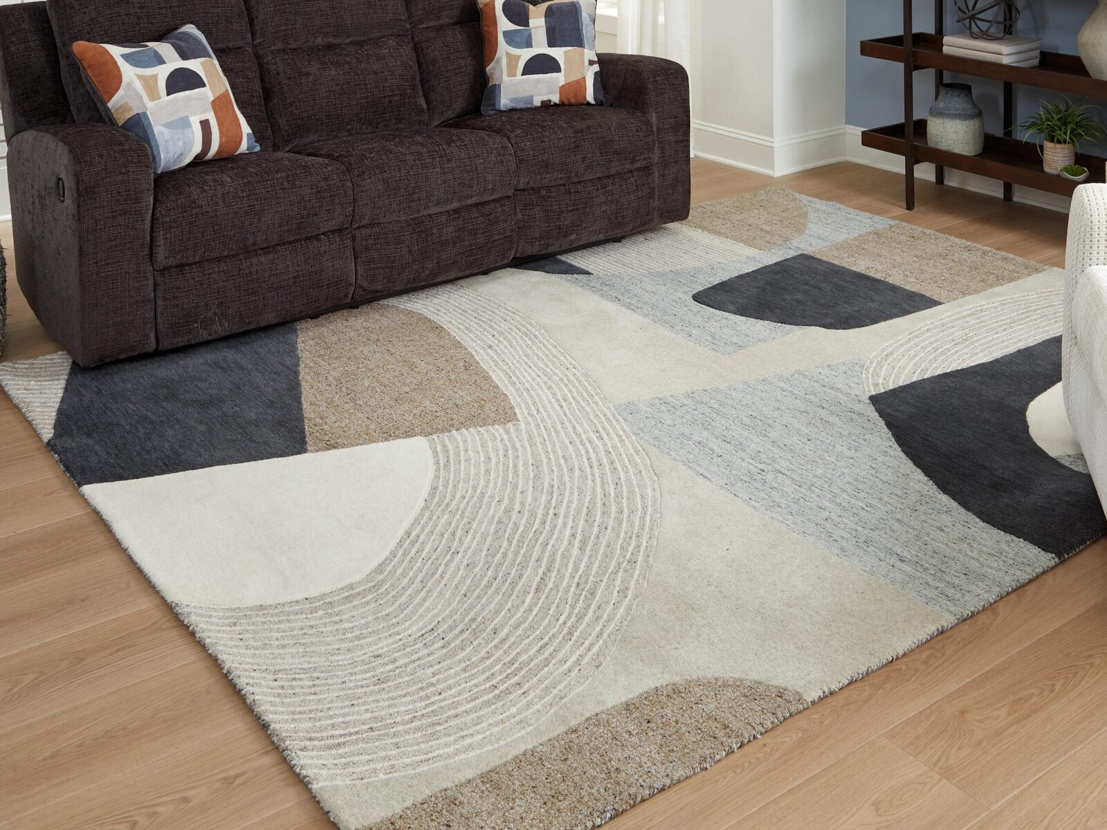 Edrickhill - Rug - Image 3