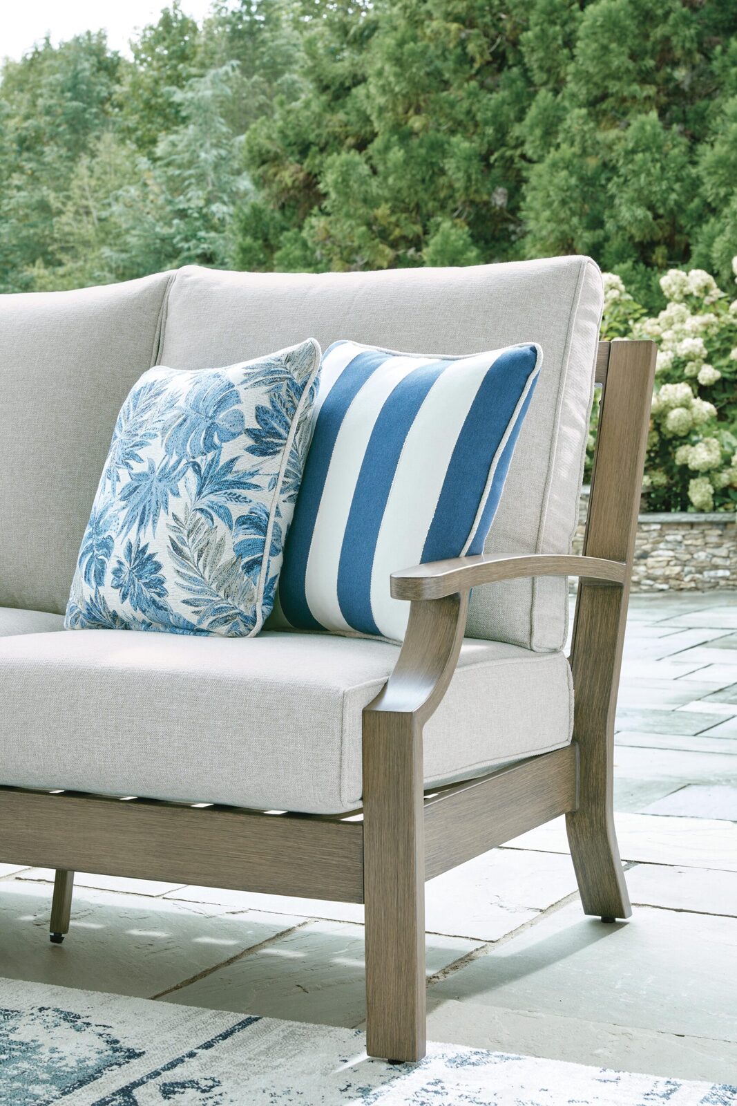 Rainier Ranch - Sofa With Cushion - Brown / Beige - Image 6