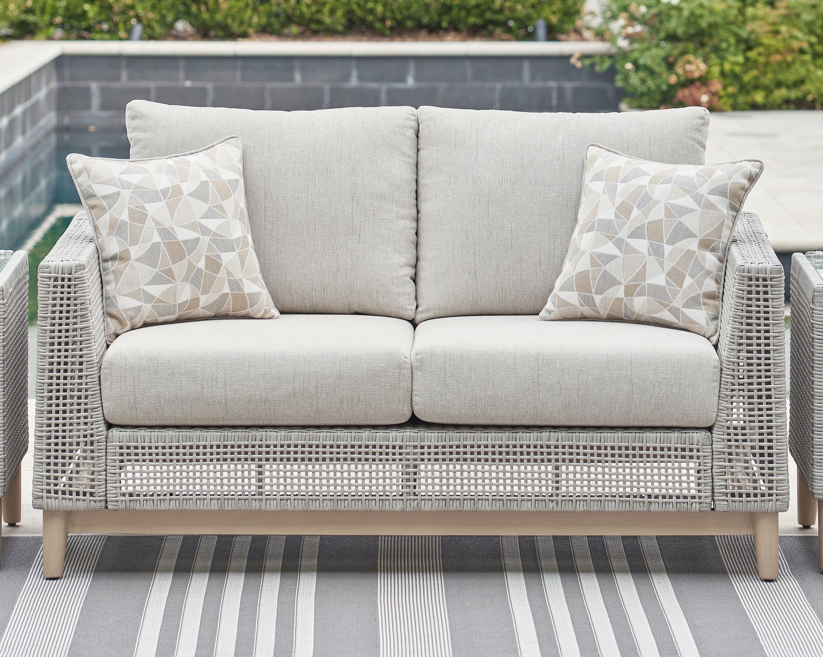 Seton Creek - Loveseat With Cushion - Gray - Image 2