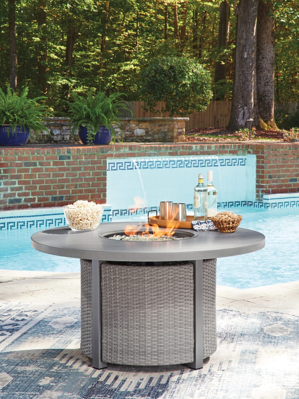 Half Moon Beach - Round Fire Pit Table - Gray - Image 2