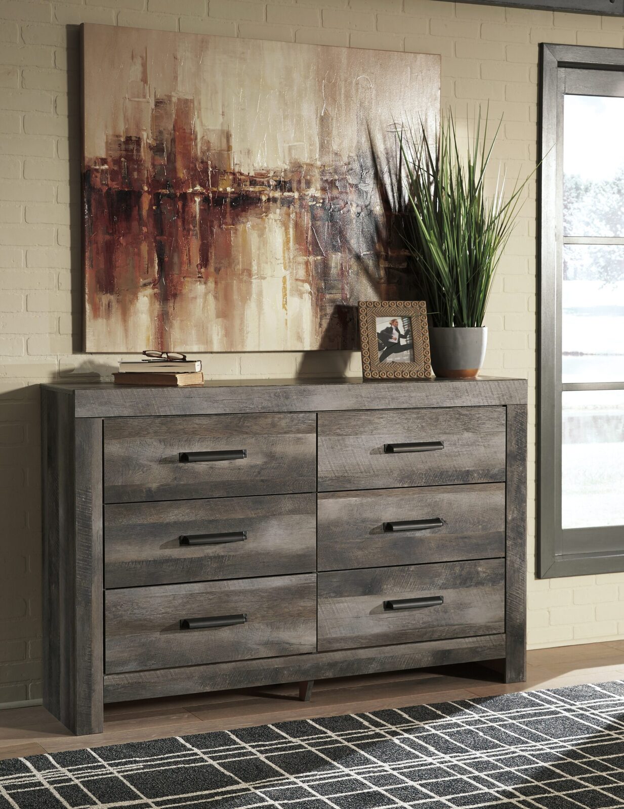 Wynnlow - Dresser - Image 4