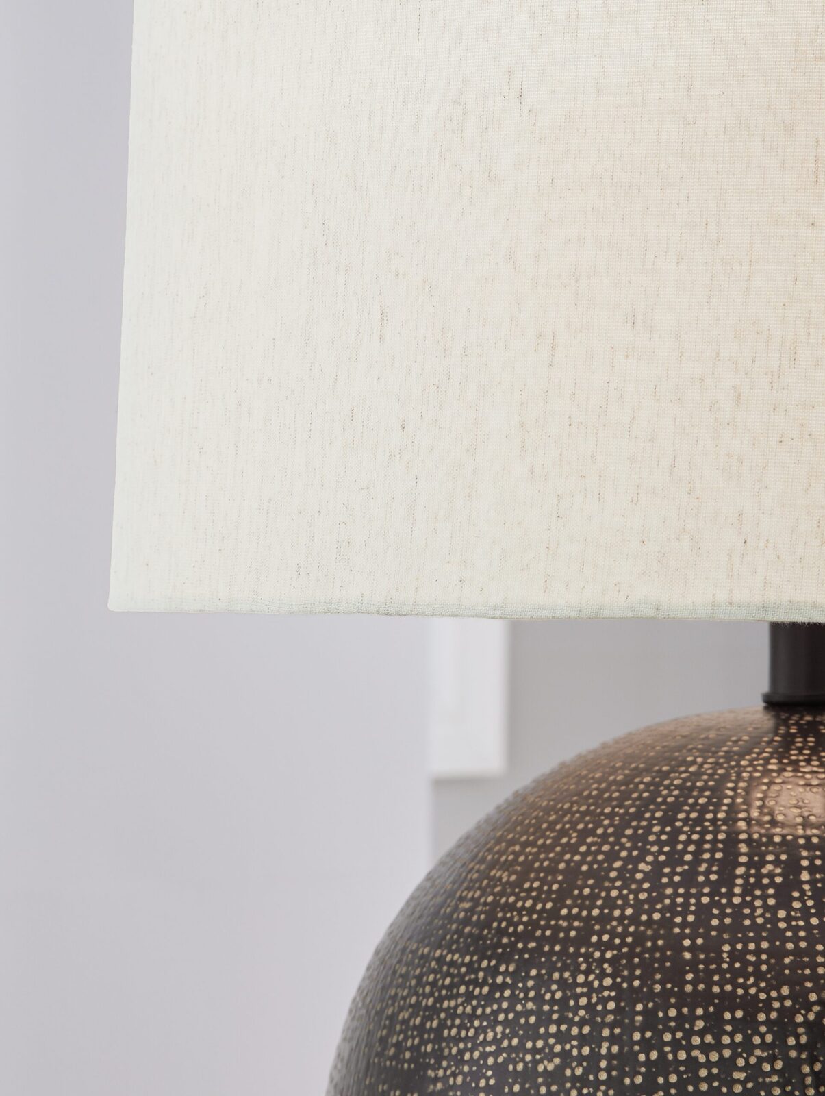 Hambell - Metal Table Lamp - Black / Gold Finish - Image 3