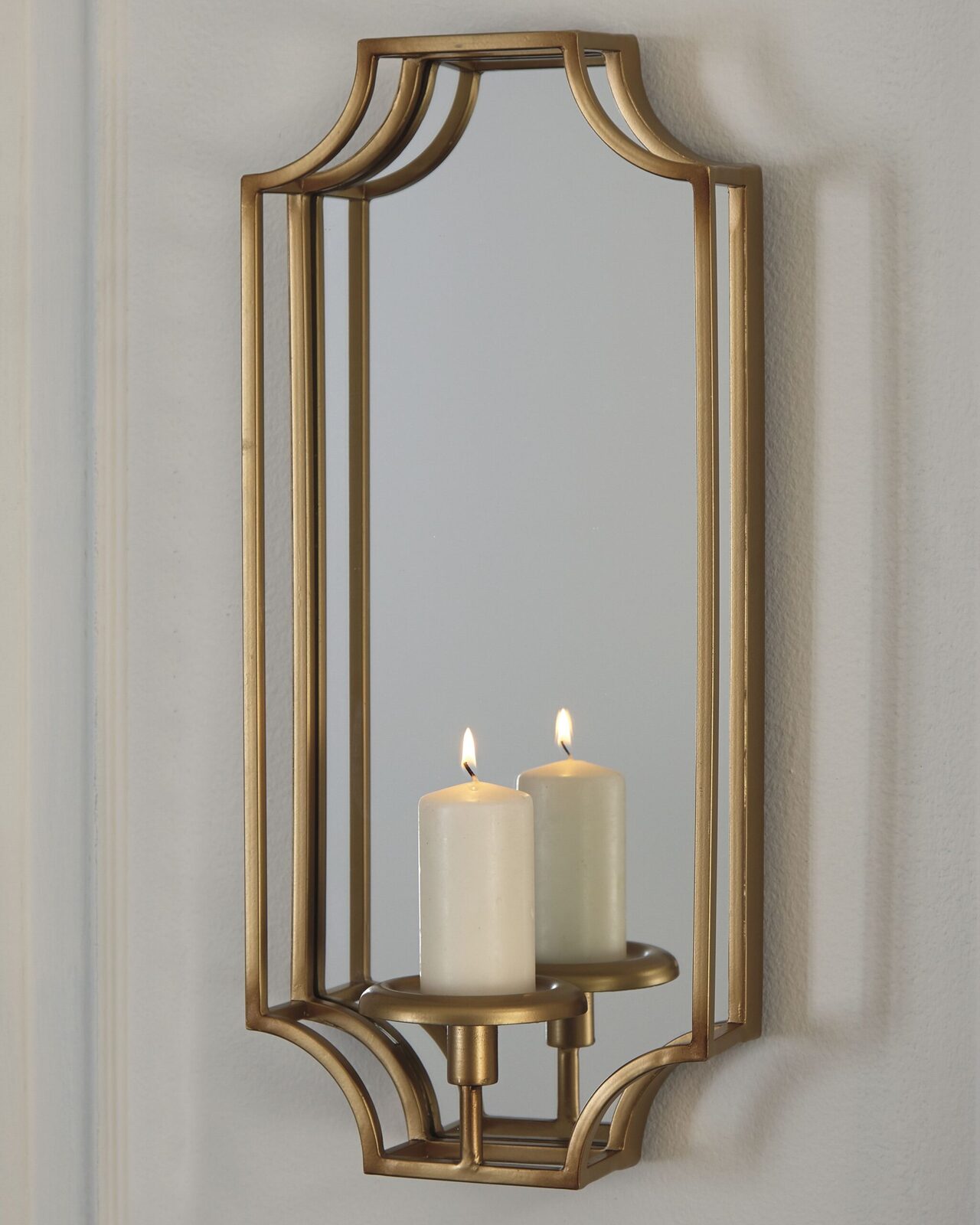 Dumi - Wall Sconce - Gold Finish - Image 2