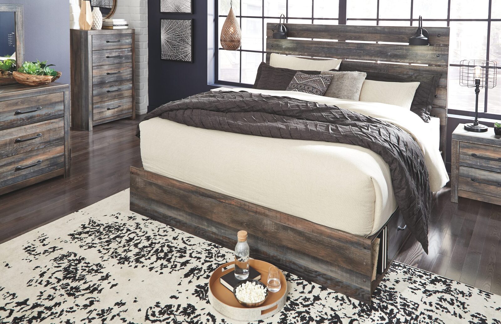 Drystan - Panel Bedroom Set - Image 17