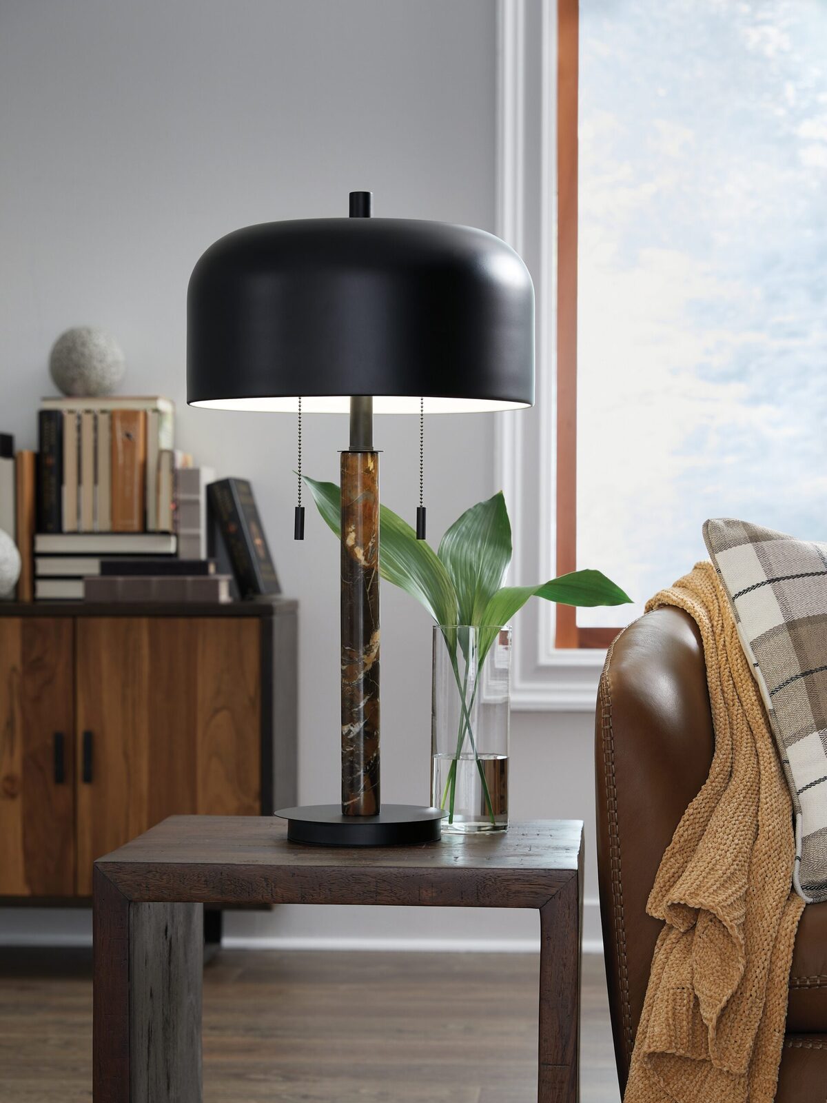Alanbert - Metal Table Lamp - Brown / Black - Image 2