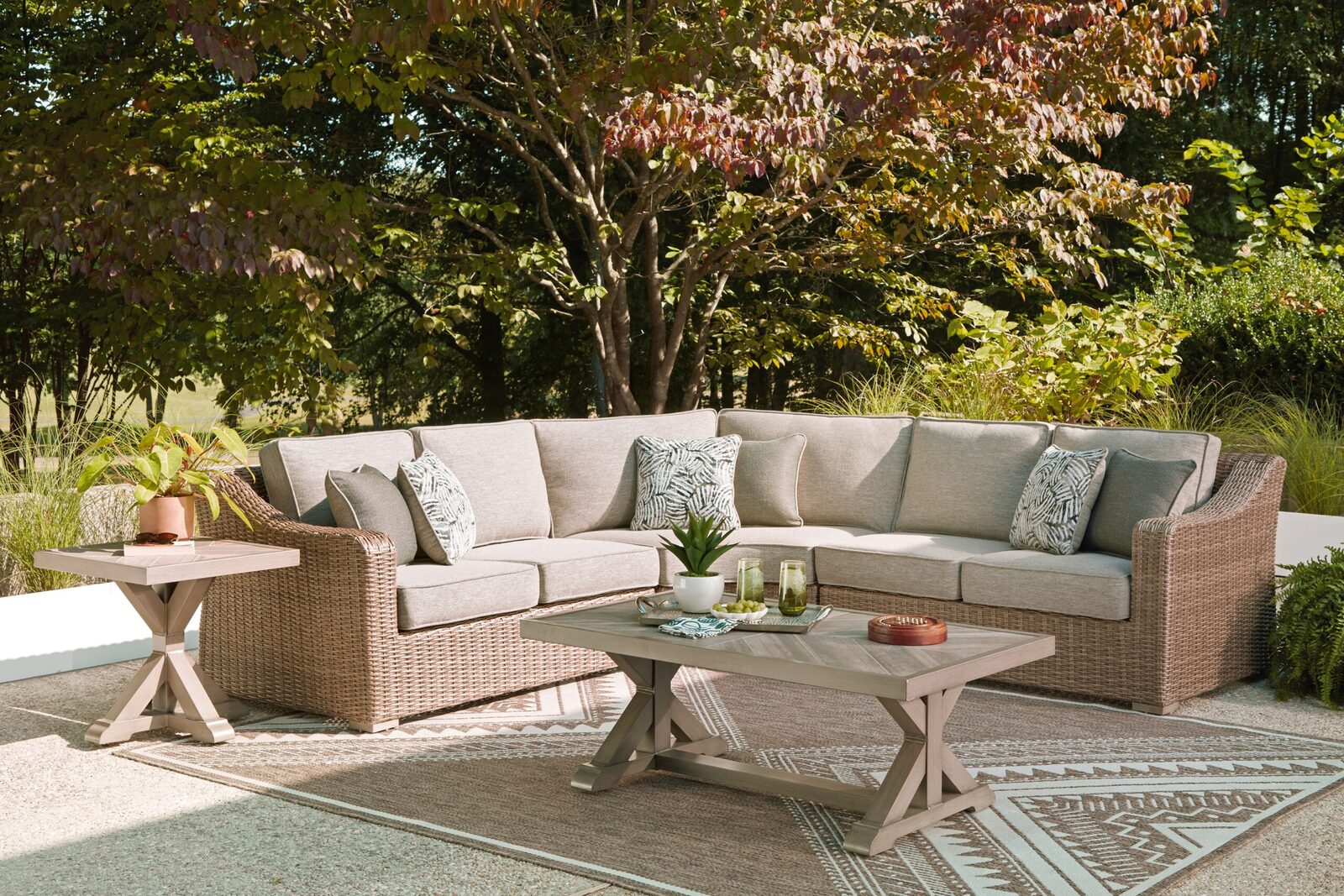 Laguna Heights - Outdoor Sectional - Image 4