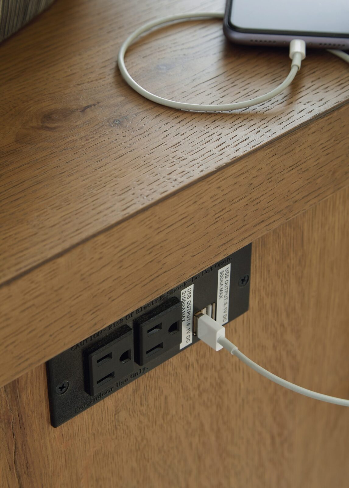 Brinstead - Chair Side End Table - Light Brown - Image 7