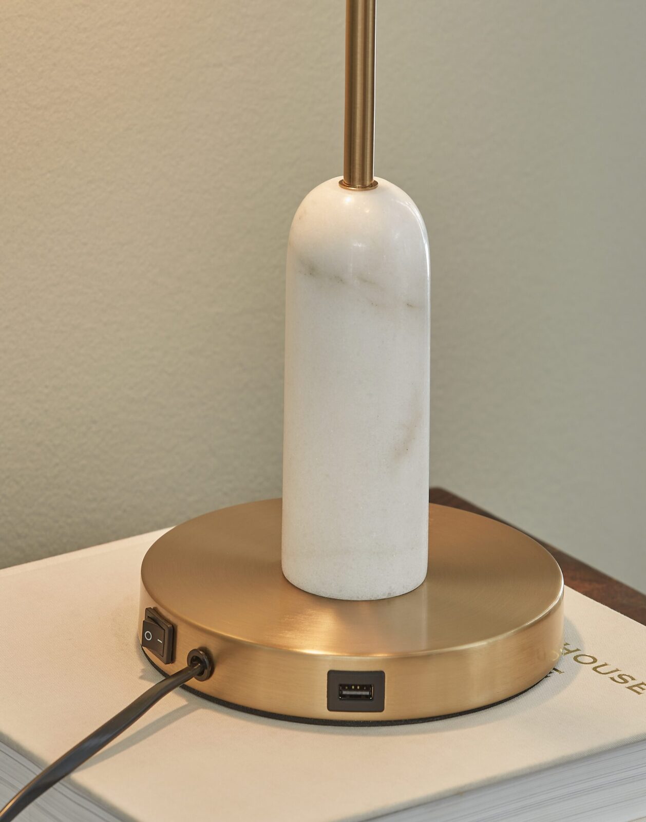 Rowleigh - Marble Desk Lamp - Gold Finish / White - Image 4