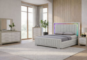 Elias - 5 Piece King Bedroom Set Regular Footboard