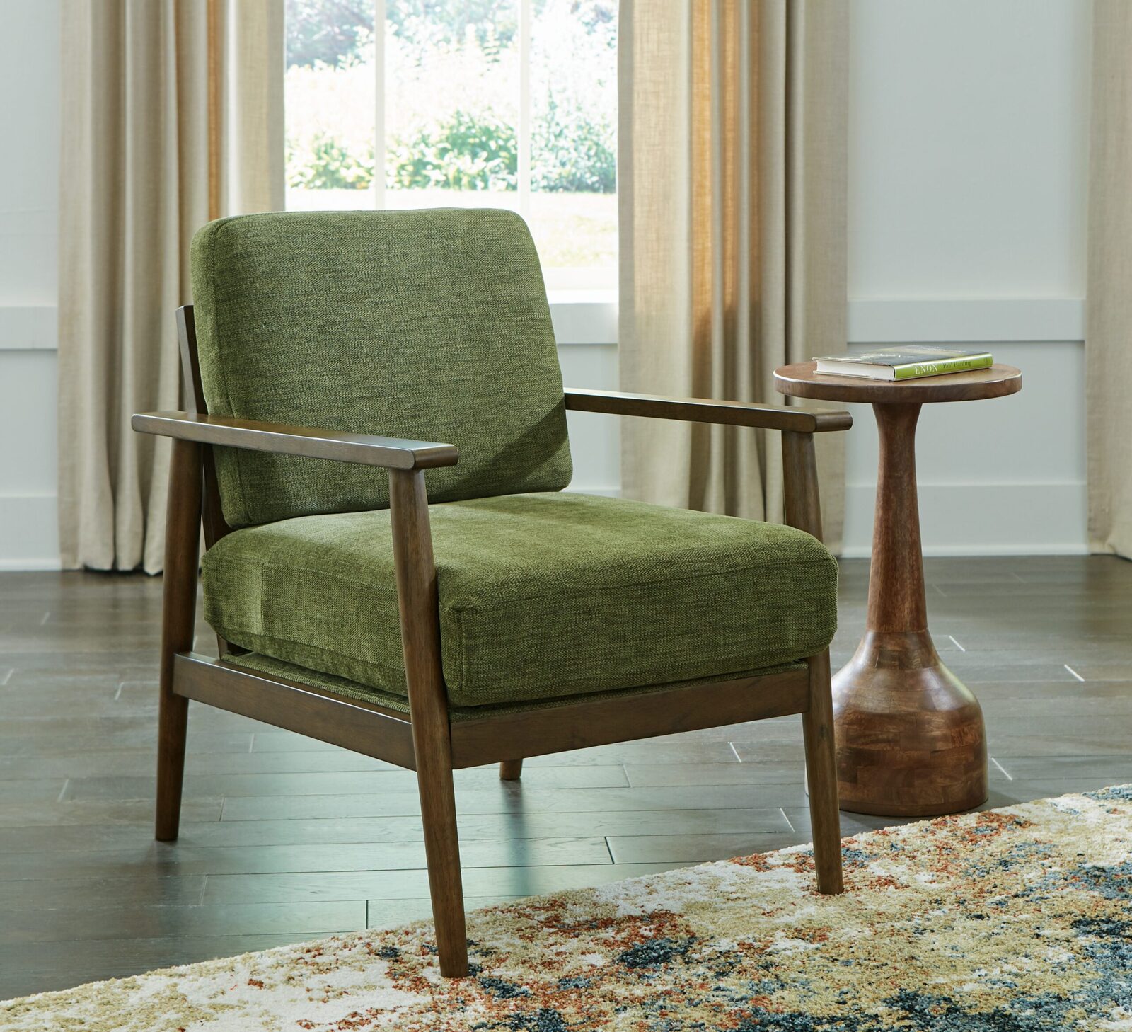 Bixler - Showood Accent Chair - Image 8