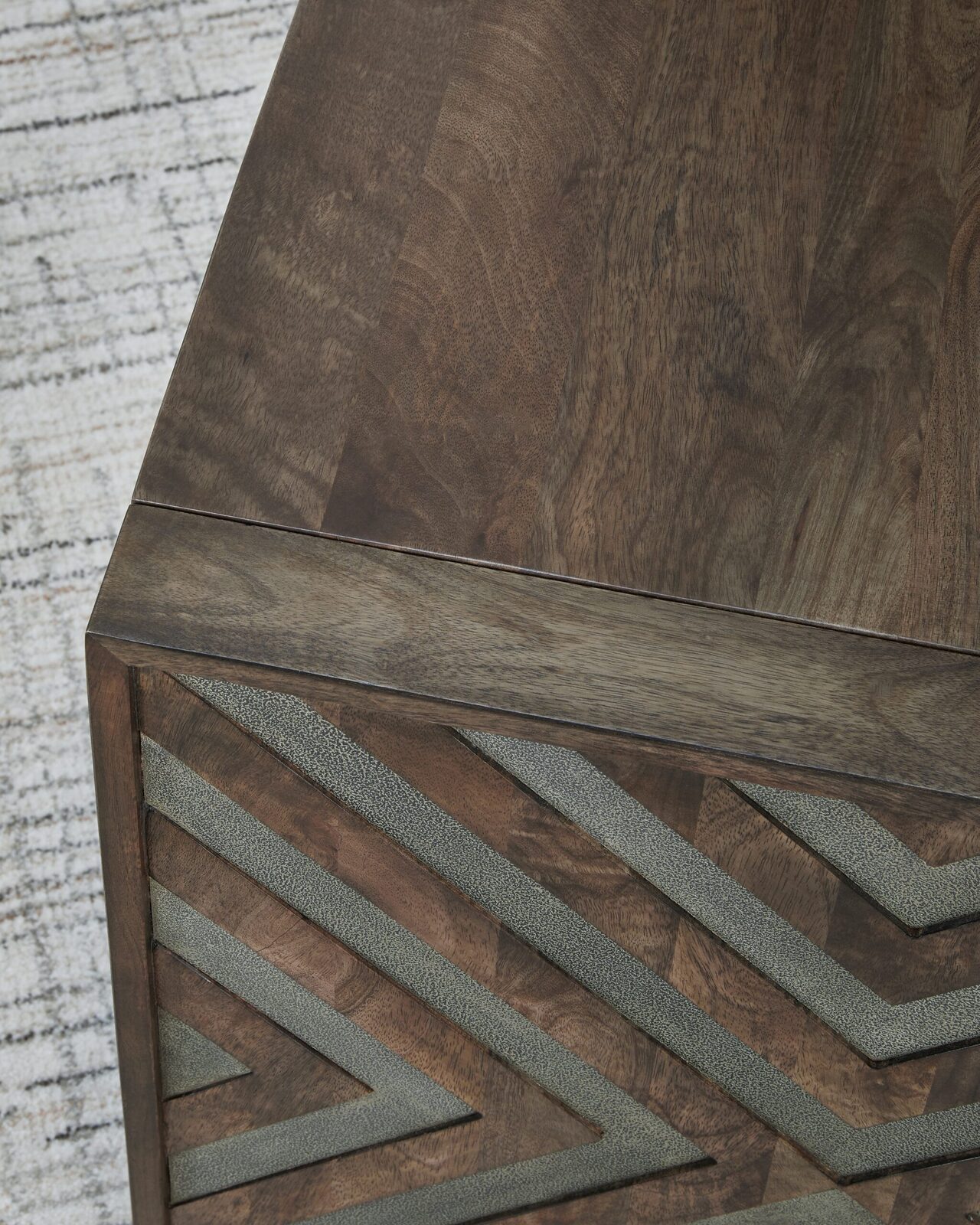 Dreggan - Square End Table - Brown - Image 5