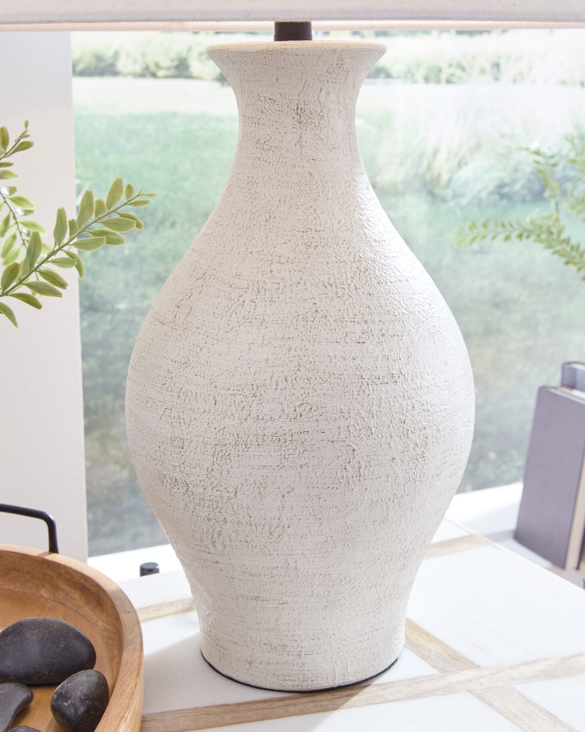 Ashbend - Ceramic Table Lamp - Antique White - Image 3