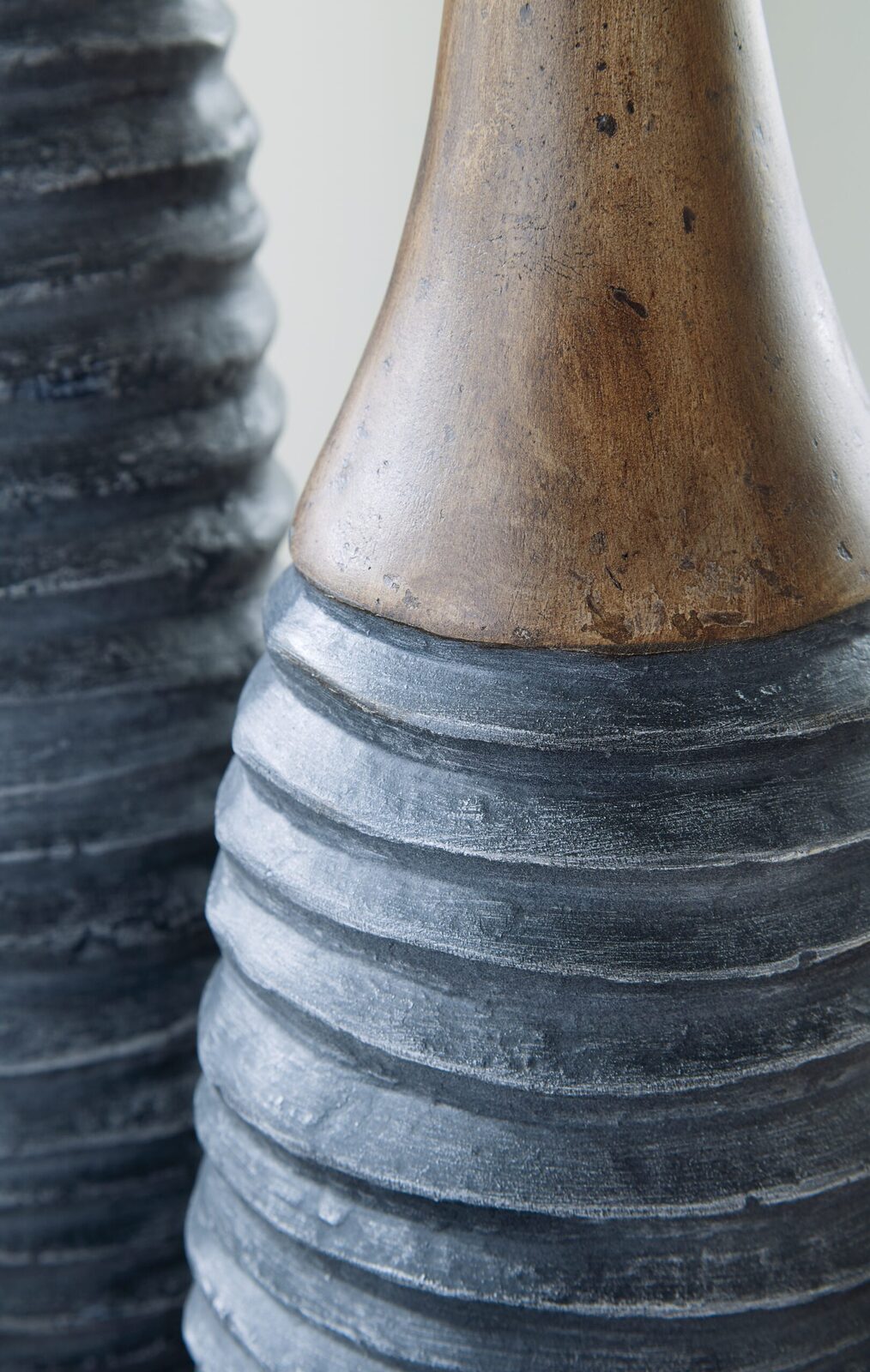 Blayze - Vase Set (Set of 2) - Antique Gray / Brown - Image 4
