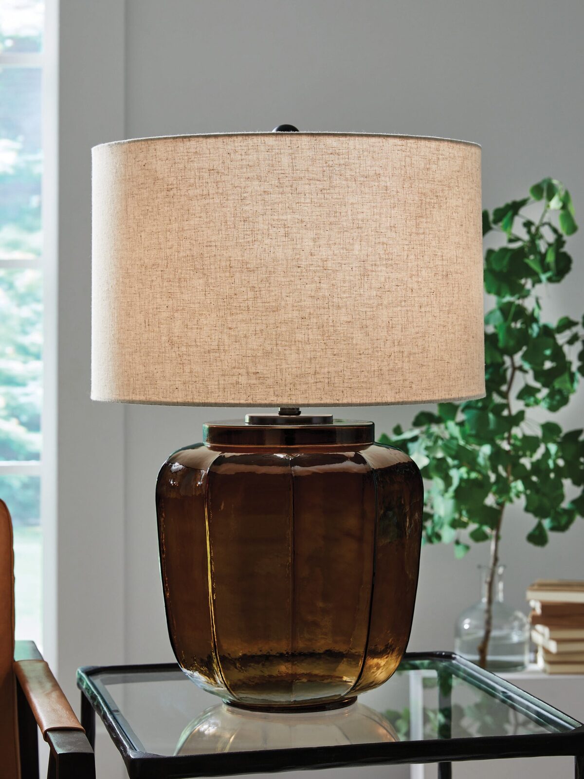Bainmore - Glass Table Lamp - Amber - Image 2