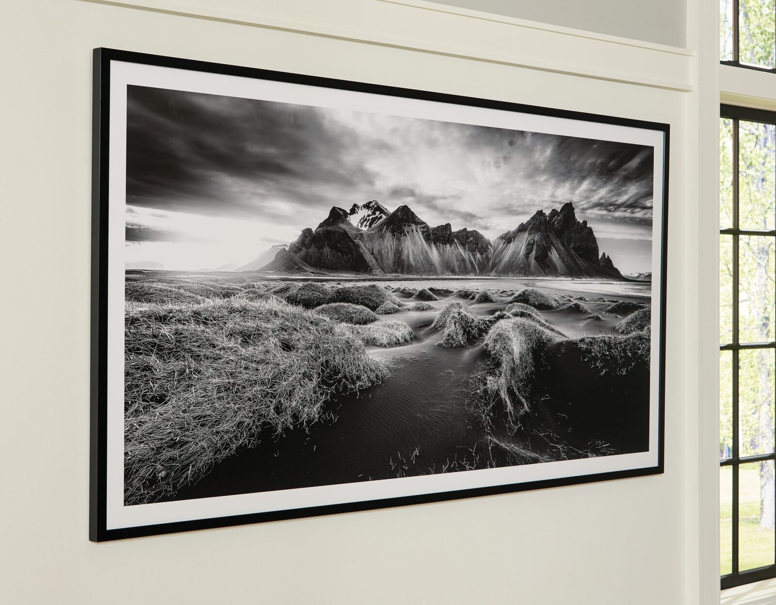 Delstone - Wall Art - Black / White - Image 2