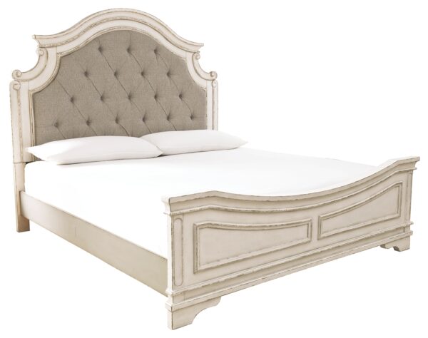 Realyn - Upholstered Panel Bed
