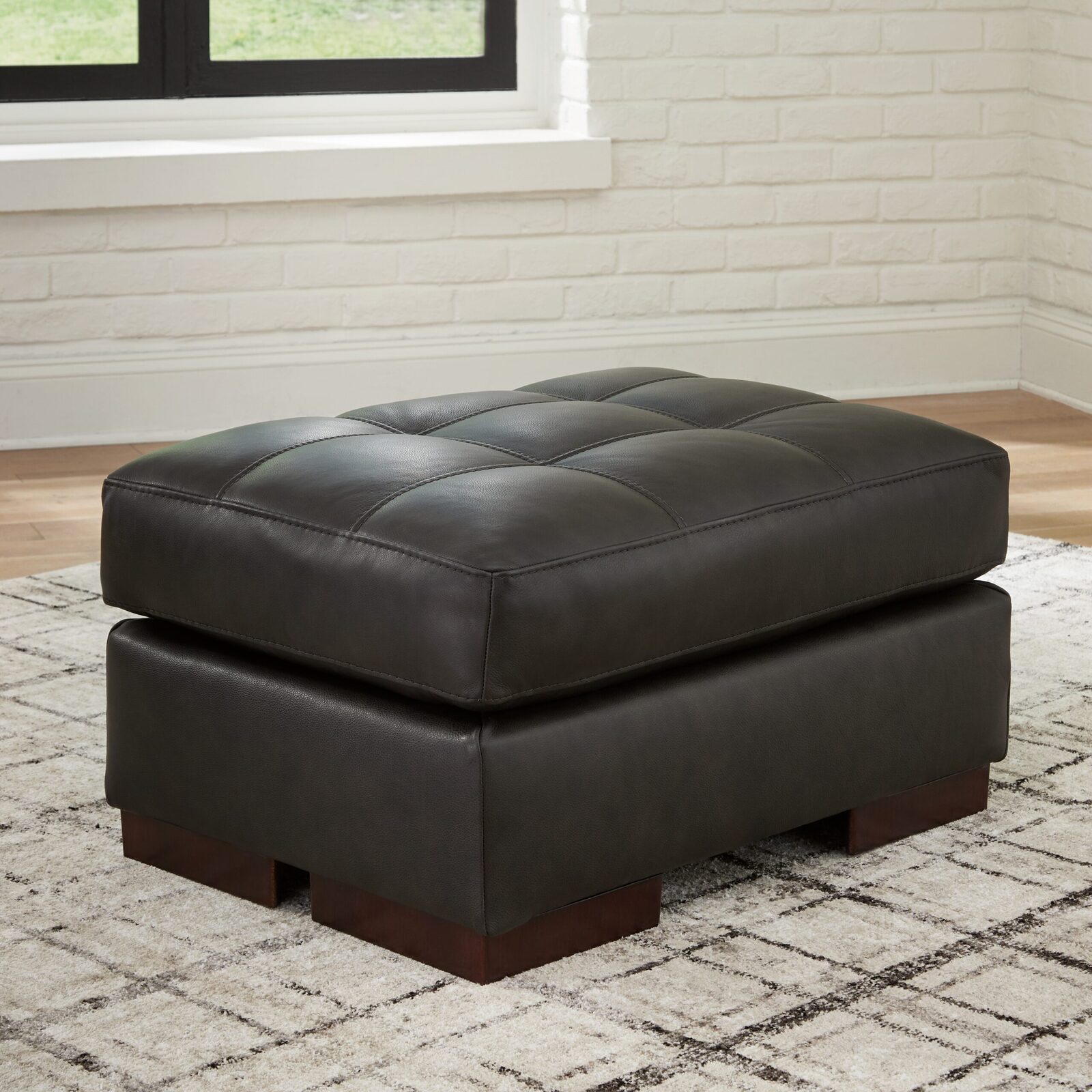 Luigi - Ottoman - Thunder - Image 2
