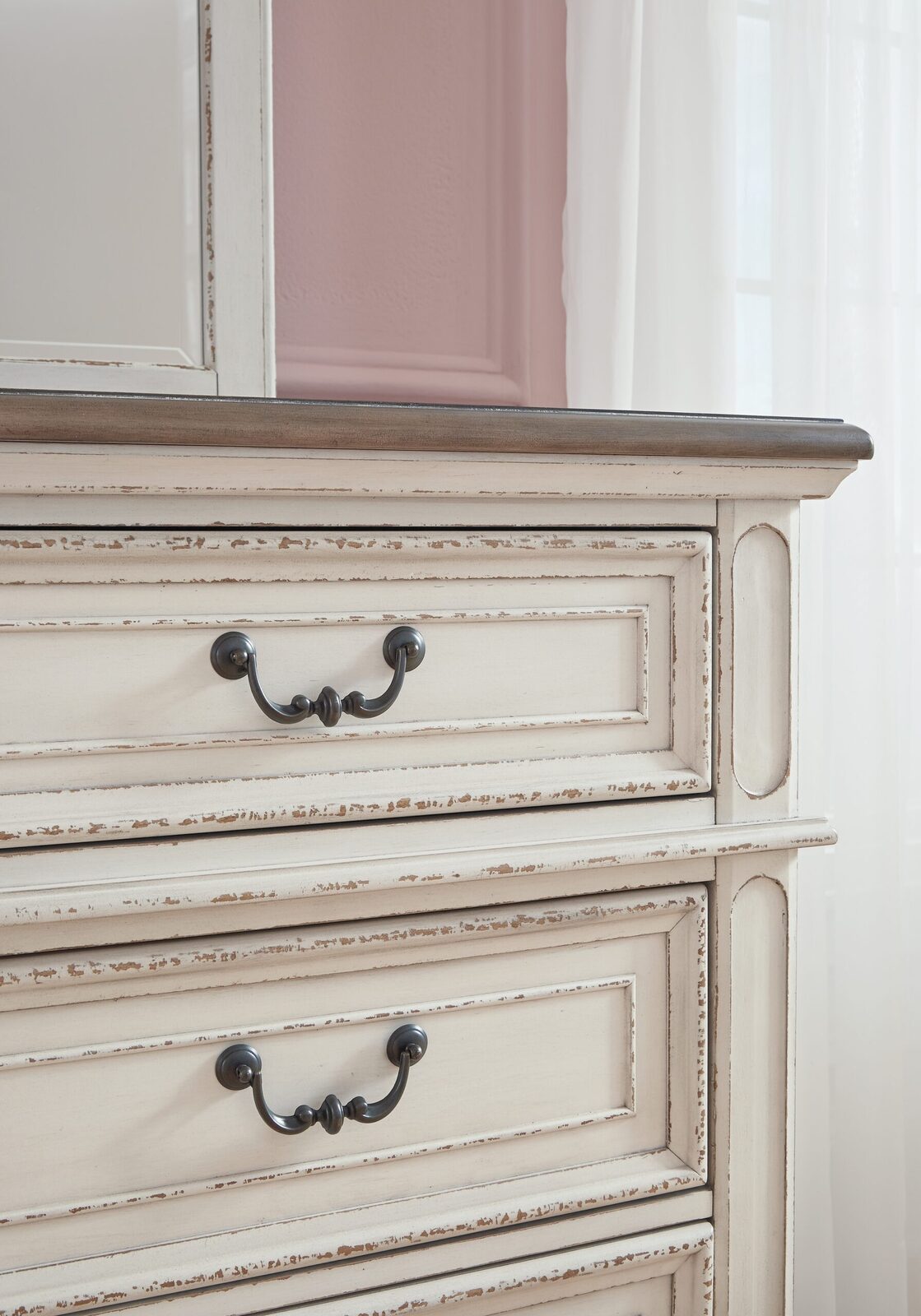 Realyn - Dresser - Image 20