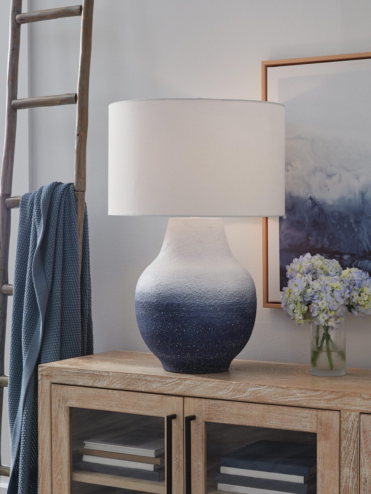 Dashland - Metal Table Lamp - White / Navy - Image 2
