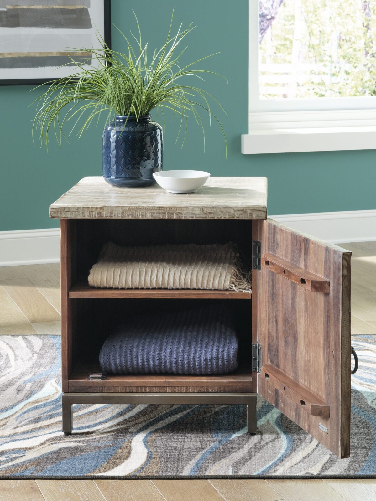 Laddford - Accent Cabinet - Shelf - Whitewash - Image 7