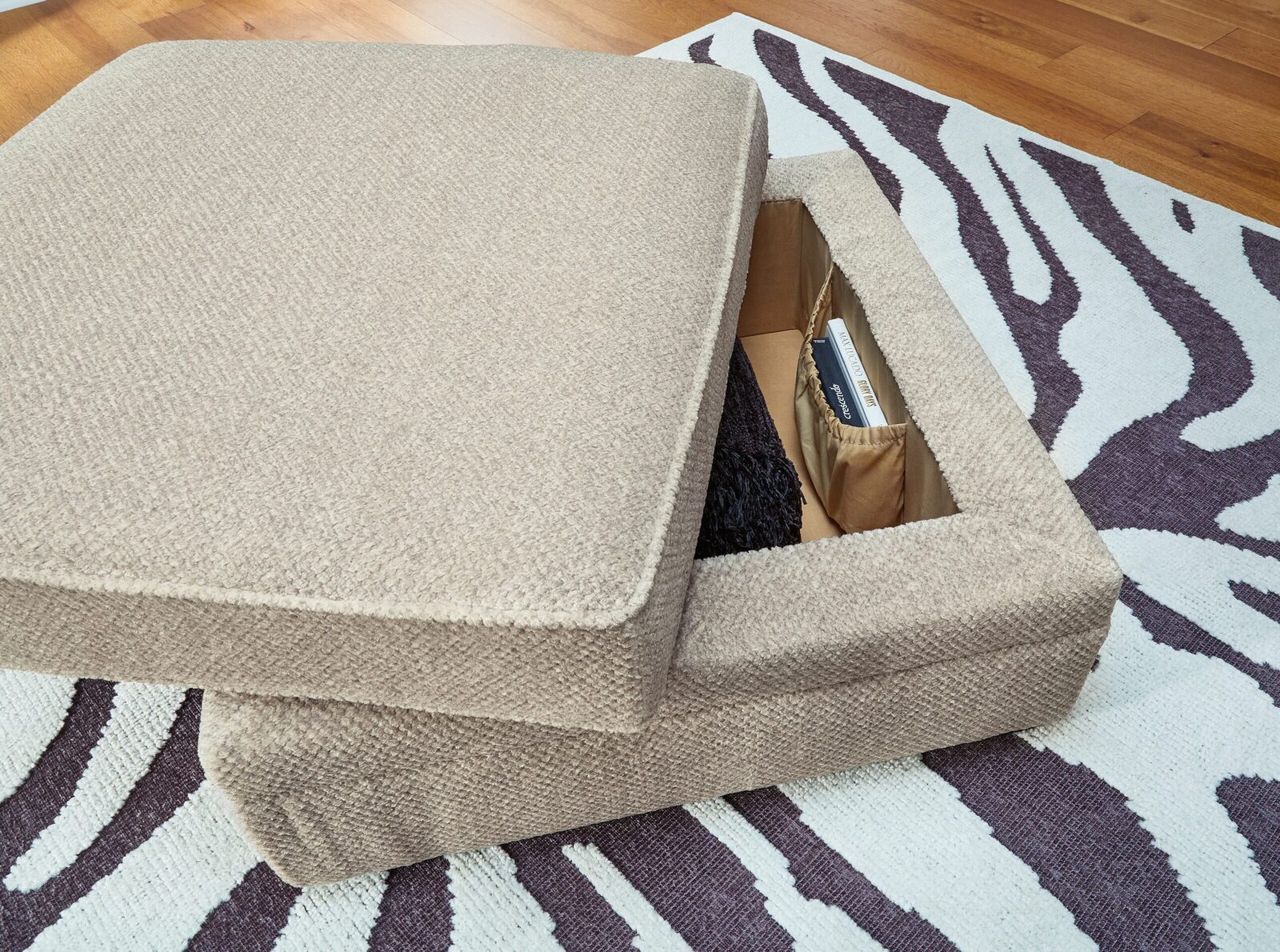 Calnita - Ottoman With Storage - Sisal - Image 7