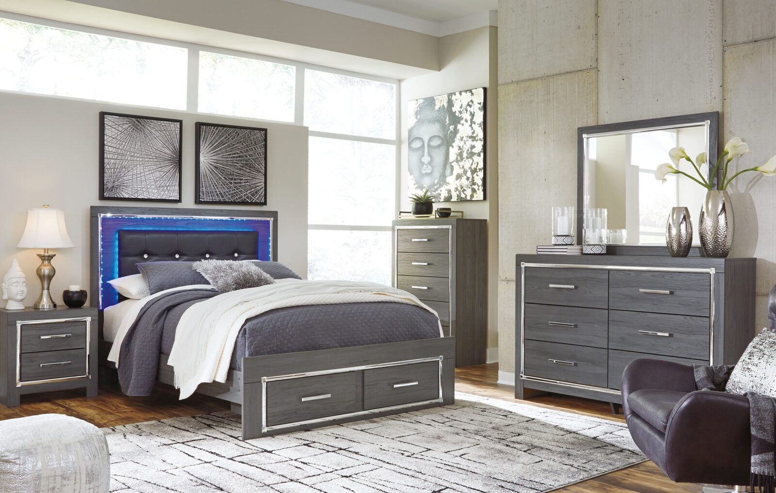 Lodanna - Panel Bedroom Set - Image 2