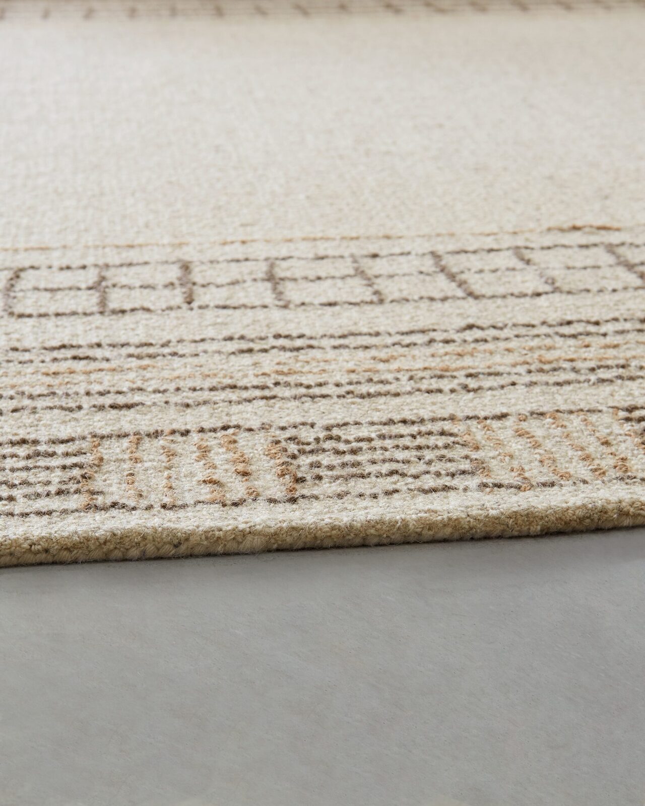 Idaman - Rug - Image 4